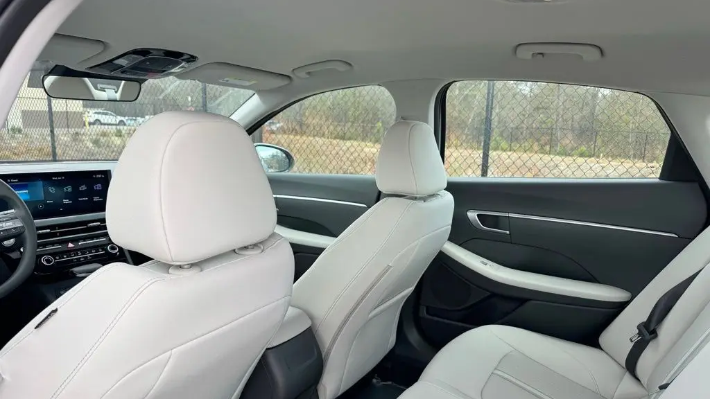 2026 Hyundai SONATA SE