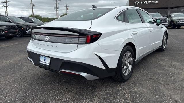 2026 Hyundai SONATA SE