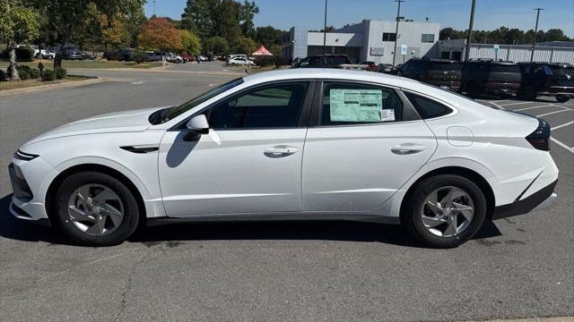 2025 Hyundai SONATA SE