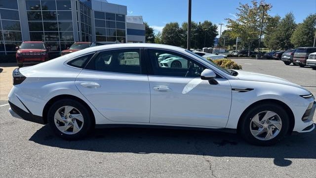 2025 Hyundai SONATA SE