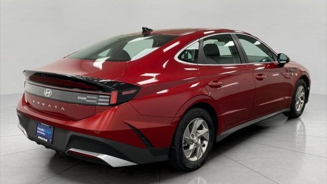 2025 Hyundai SONATA SE