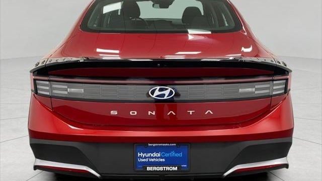 2025 Hyundai SONATA SE