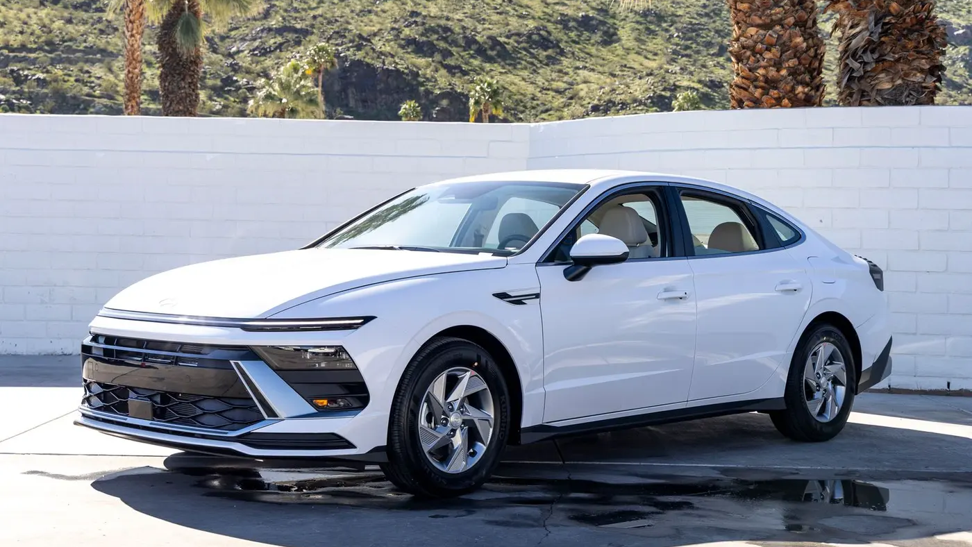 2026 Hyundai SONATA SE