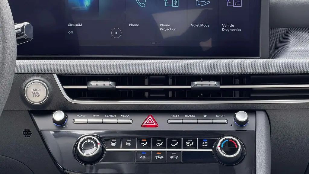 2026 Hyundai SONATA SE