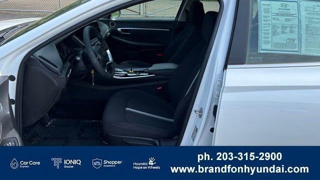 2023 Hyundai SONATA SE