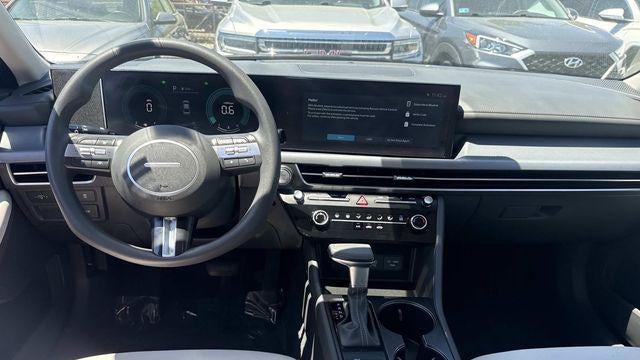 2025 Hyundai SONATA SE
