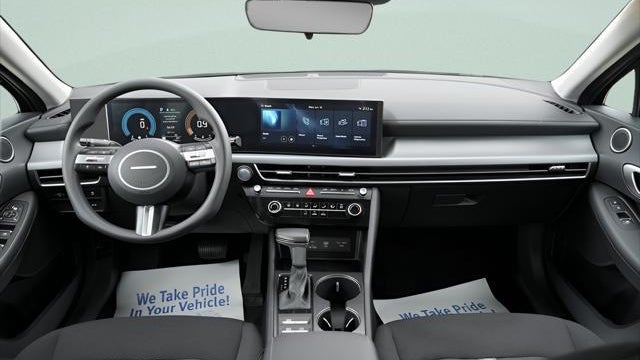 2025 Hyundai SONATA SE