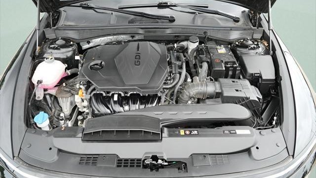 2025 Hyundai SONATA SE