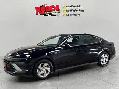 Photo of a 2025 Hyundai Sonata SE 4DR Sedan for sale