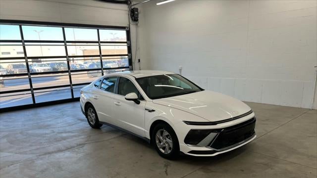 2025 Hyundai SONATA SE