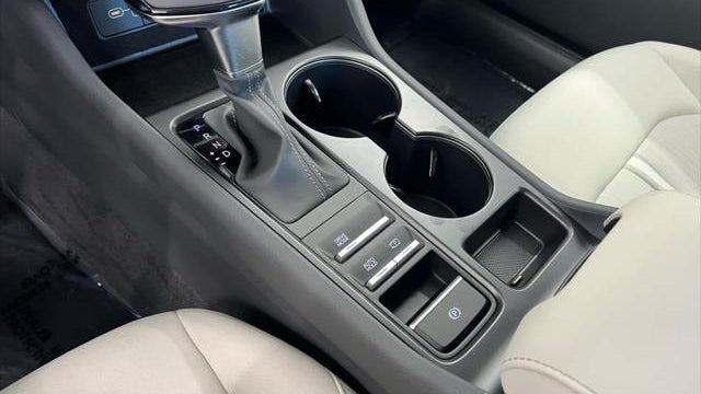 2025 Hyundai SONATA SE