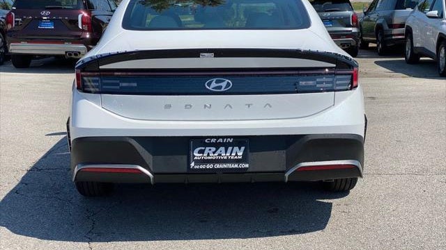 2025 Hyundai SONATA SE
