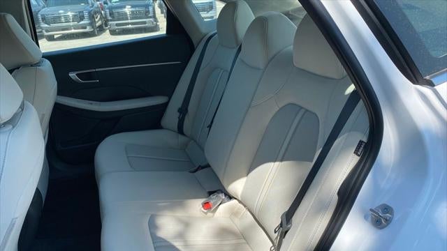 2025 Hyundai SONATA SE