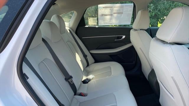 2025 Hyundai SONATA SE