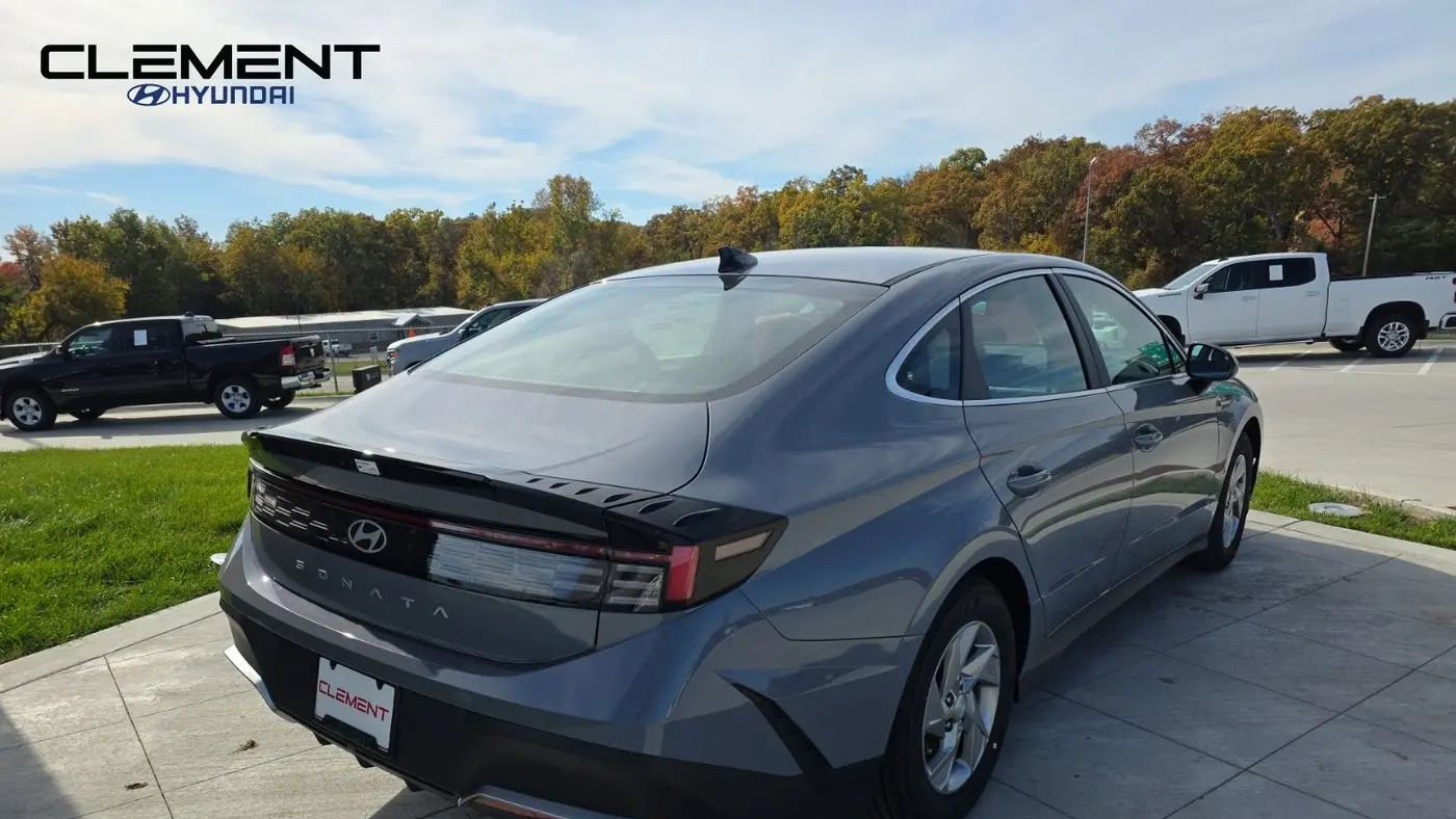 2026 Hyundai SONATA SE