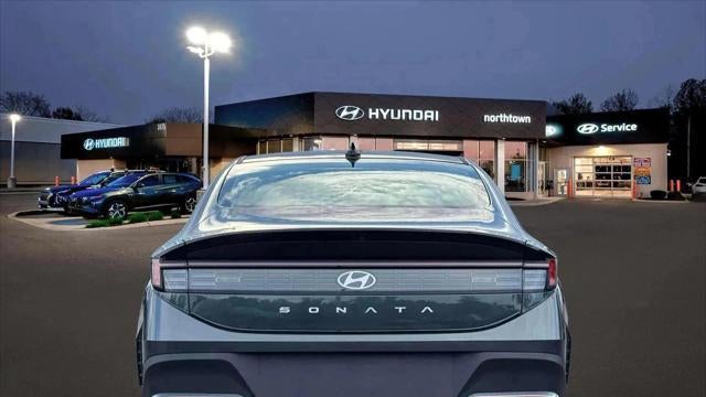 2026 Hyundai SONATA SE