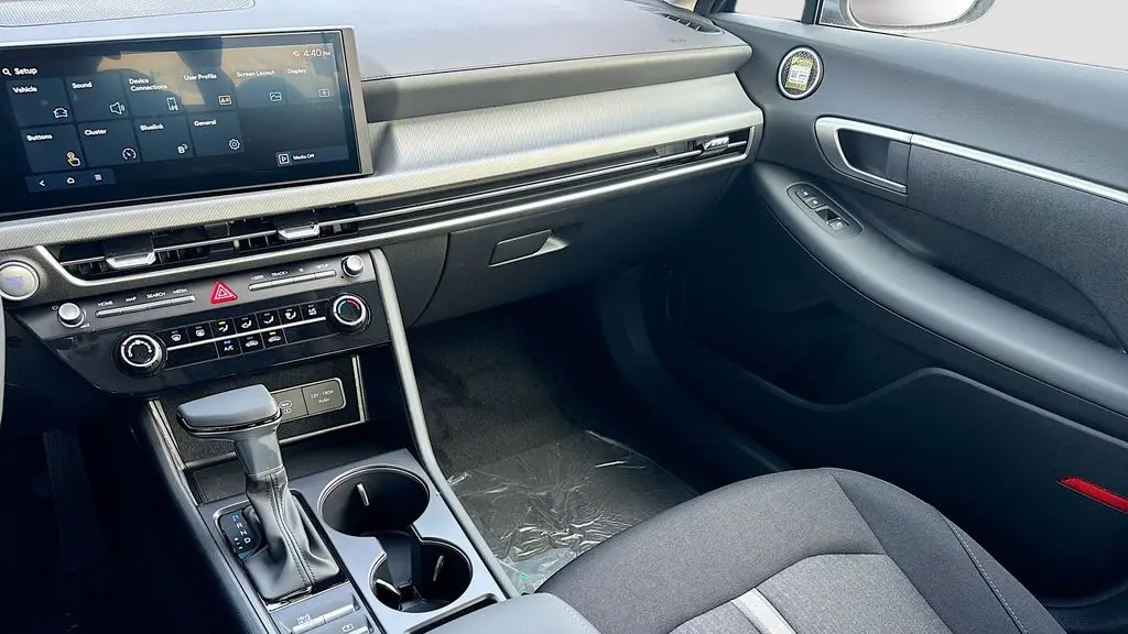 2026 Hyundai SONATA SE