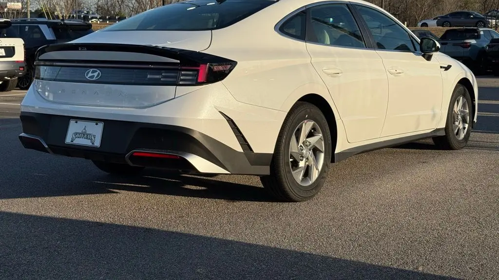 2026 Hyundai SONATA SE
