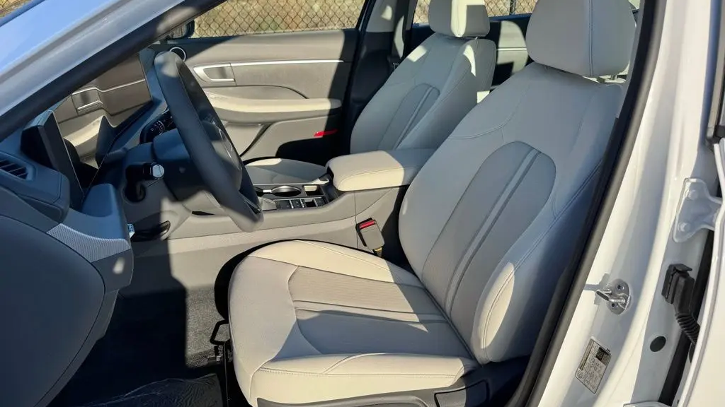 2026 Hyundai SONATA SE
