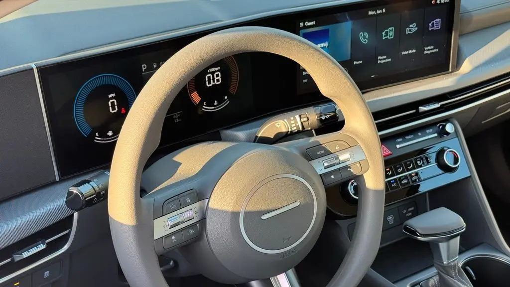 2026 Hyundai SONATA SE