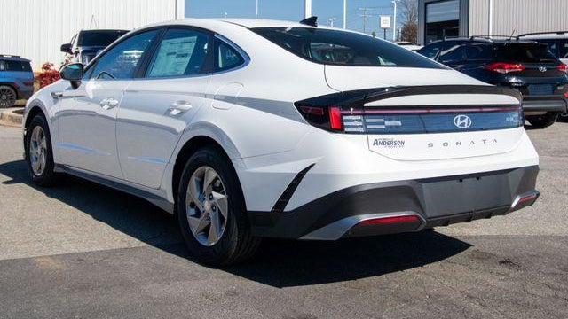 2026 Hyundai SONATA SE