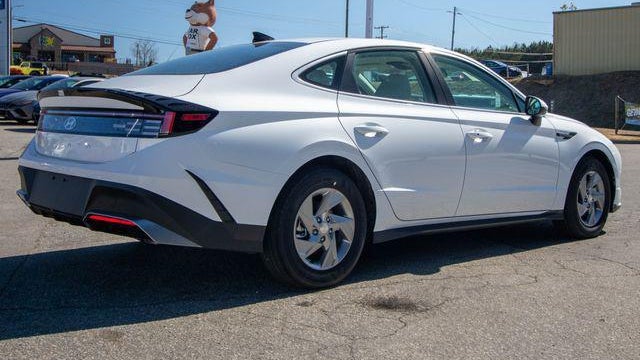2026 Hyundai SONATA SE