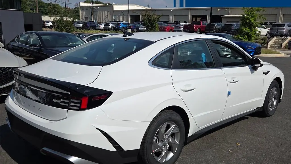 2026 Hyundai SONATA SE