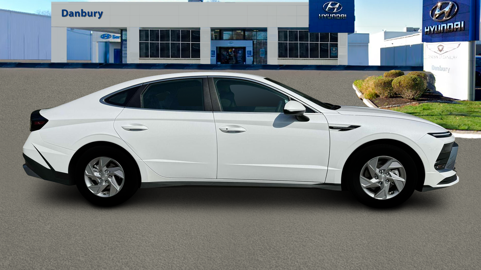 2025 Hyundai SONATA SE