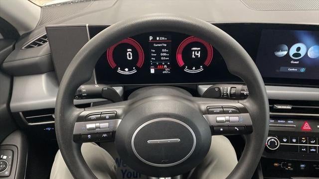 2025 Hyundai SONATA SE