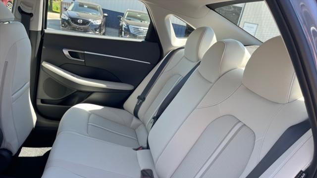 2025 Hyundai SONATA SE