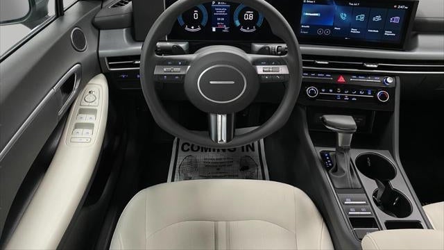 2025 Hyundai SONATA SE