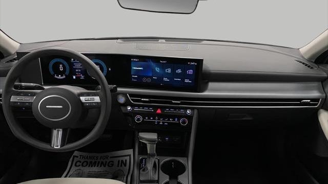 2025 Hyundai SONATA SE
