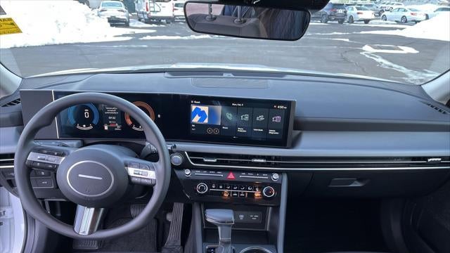 2025 Hyundai SONATA SE