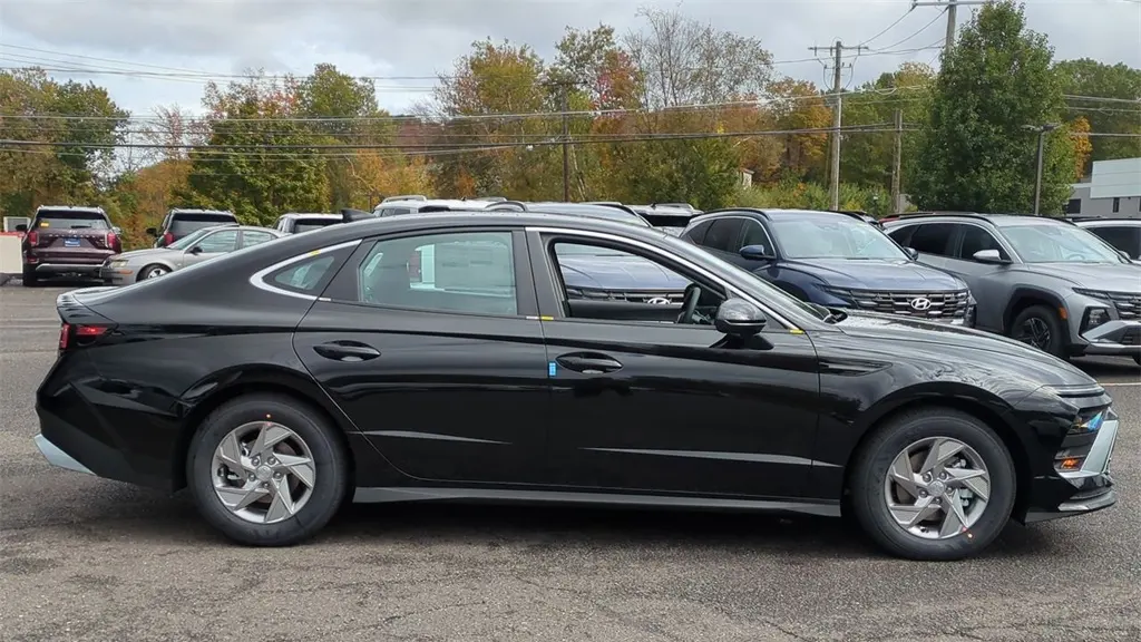 2026 Hyundai SONATA SE