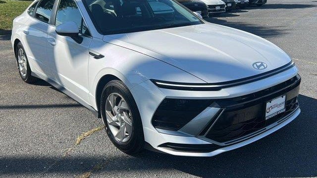 2025 Hyundai SONATA SE
