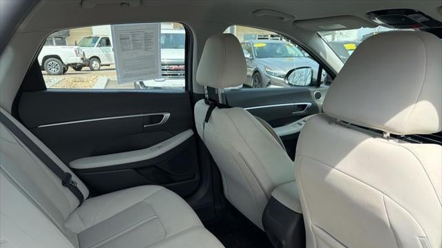2025 Hyundai SONATA SE