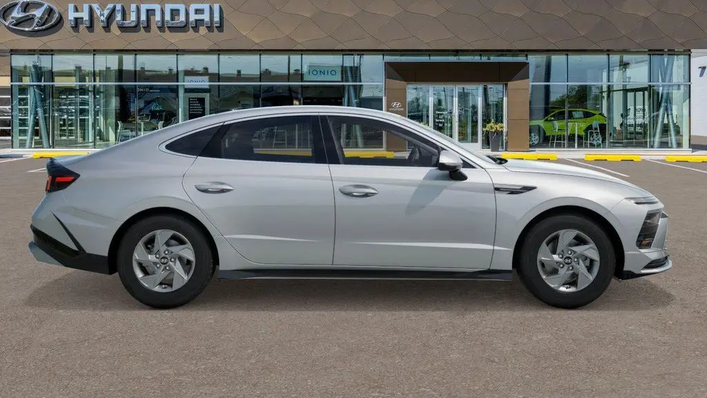 2026 Hyundai SONATA SE