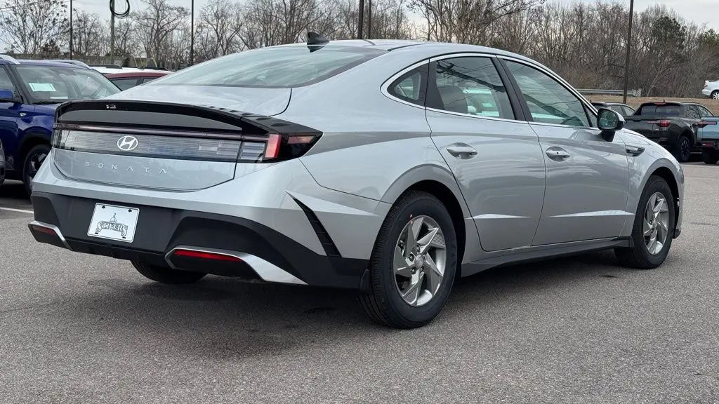 2026 Hyundai SONATA SE