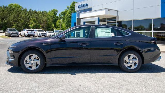 2026 Hyundai SONATA SE