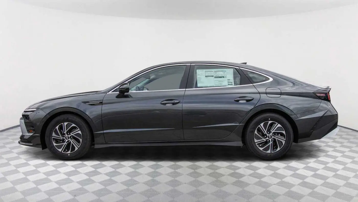 2026 Hyundai SONATA Hybrid Blue