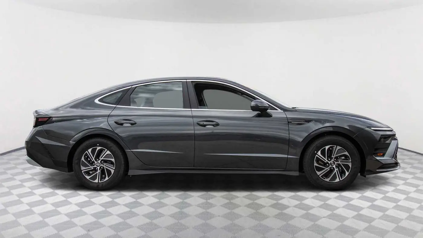 2026 Hyundai SONATA Hybrid Blue