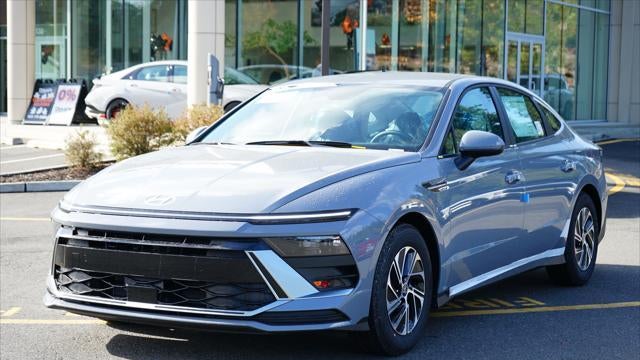 Preowned 2026 Hyundai SONATA Hybrid Blue for Sale