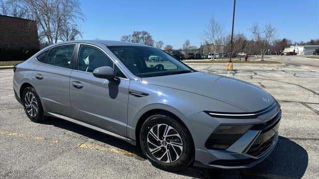 2026 Hyundai SONATA Hybrid Blue