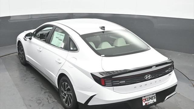 2026 Hyundai SONATA Hybrid Blue