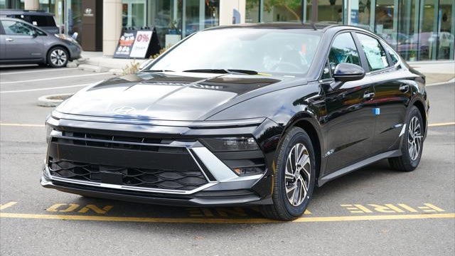 2026 Hyundai SONATA Hybrid Blue