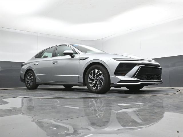 2026 Hyundai Sonata - $25,902