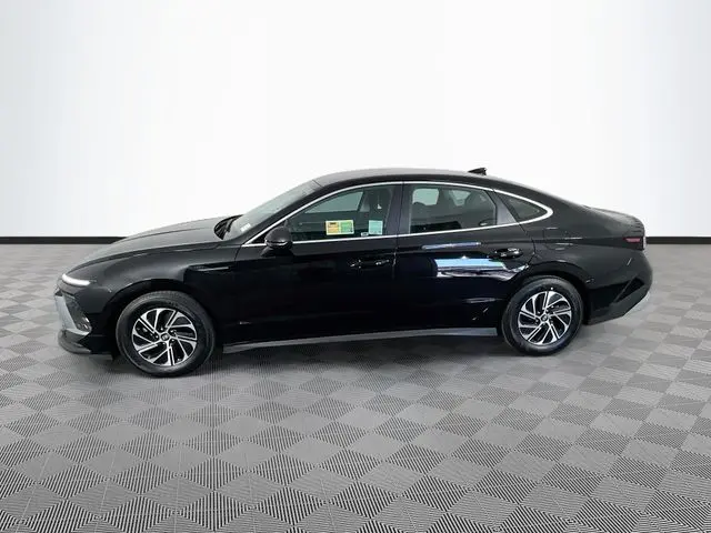 2026 Hyundai Sonata - $23,900