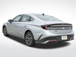 2026 SONATA Hybrid Thumbnail 9