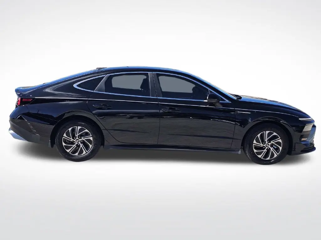 2026 Hyundai Sonata - $24,600