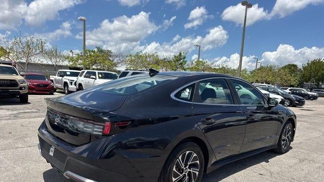 2026 Hyundai SONATA Hybrid Blue